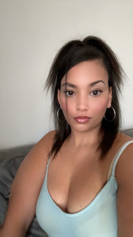 Nacktes geleaktes OnlyFans-Foto von Arianoelle36