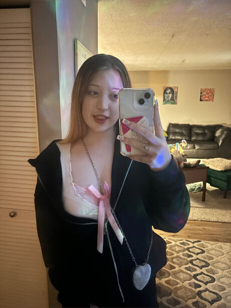 Nacktes geleaktes OnlyFans-Foto von Ariel