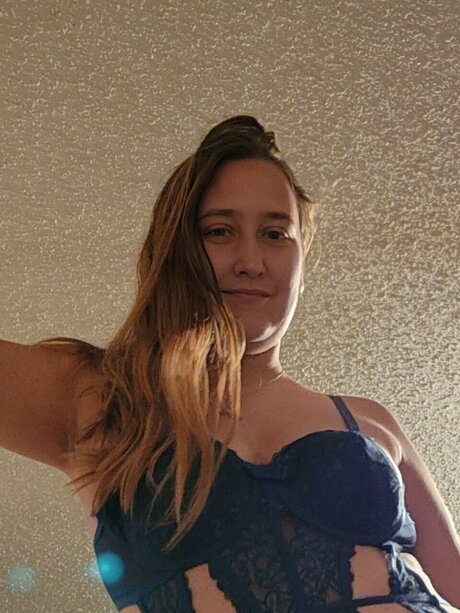 Nacktes geleaktes OnlyFans-Foto von Julia Bigelow