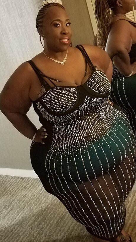 Nacktes geleaktes OnlyFans-Foto von Mzladyseductress