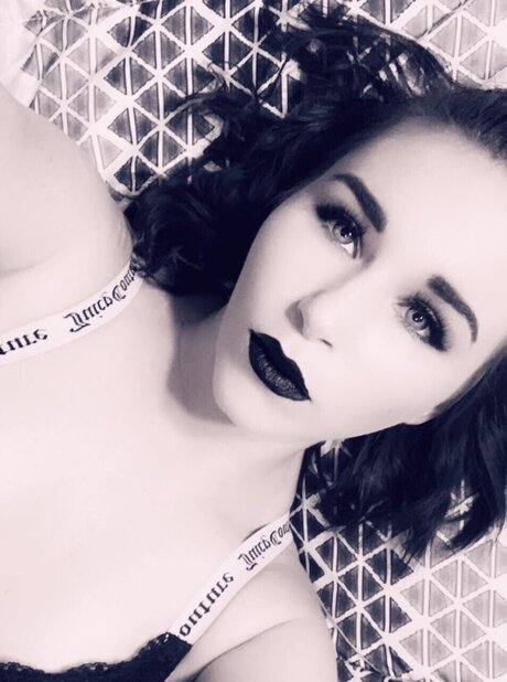 Nacktes geleaktes OnlyFans-Foto von Itsjessbabii