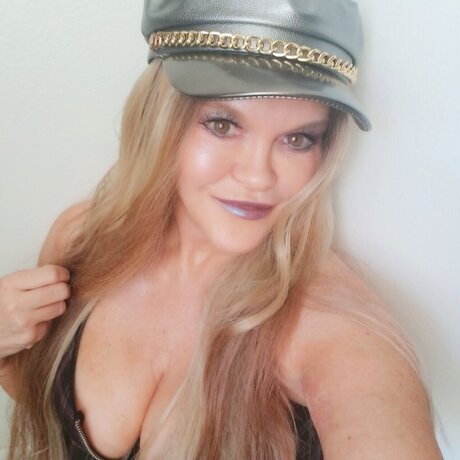 Nacktes geleaktes OnlyFans-Foto von Trixxi Tea