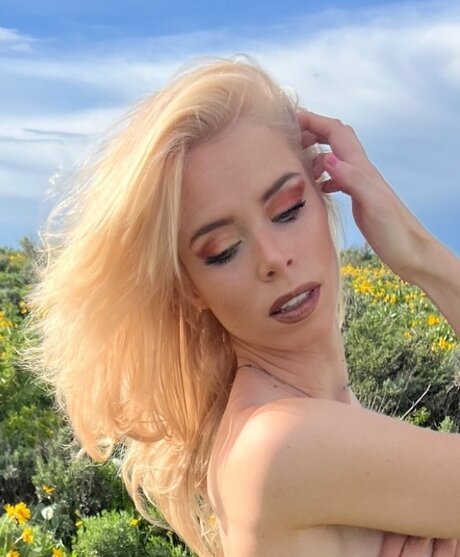 Nacktes geleaktes OnlyFans-Foto von Cult Barbie