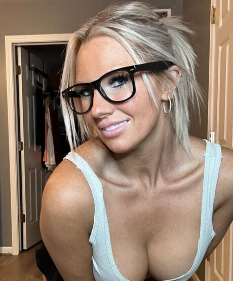 Nacktes geleaktes OnlyFans-Foto von Lily
