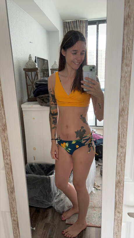 Nacktes geleaktes OnlyFans-Foto von T Lynn