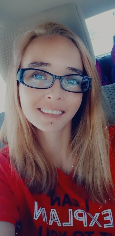 Nacktes geleaktes OnlyFans-Foto von Kendall Debusk