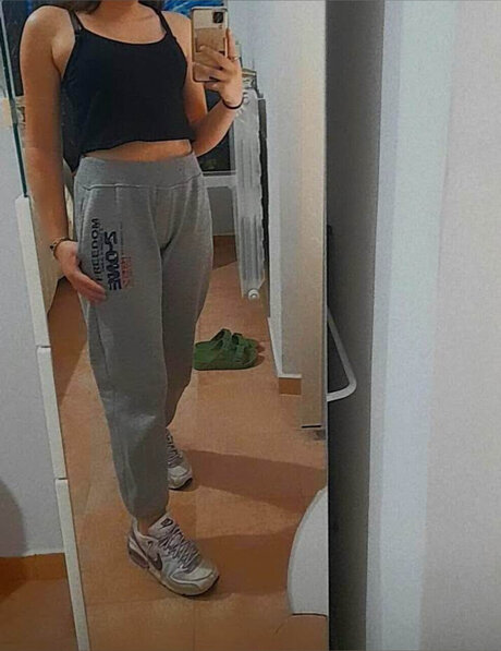 Nacktes geleaktes OnlyFans-Foto von Alixx Hub