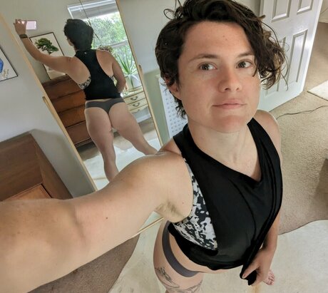 Nacktes geleaktes OnlyFans-Foto von Evie Pierce