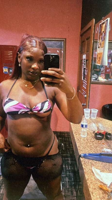 Nacktes geleaktes OnlyFans-Foto von Dream Girl 