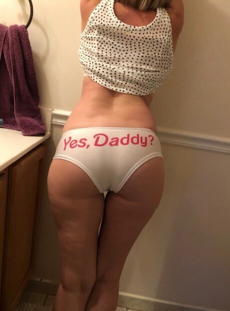 Nacktes geleaktes OnlyFans-Foto von Cheeky Blonde