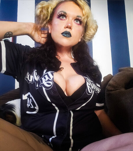 Nacktes geleaktes OnlyFans-Foto von Meg