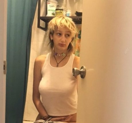 Anya401