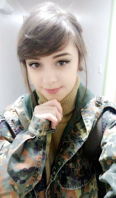 Nacktes geleaktes OnlyFans-Foto von Apricot