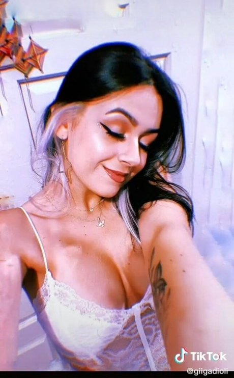 Nacktes geleaktes OnlyFans-Foto von Giigadioli