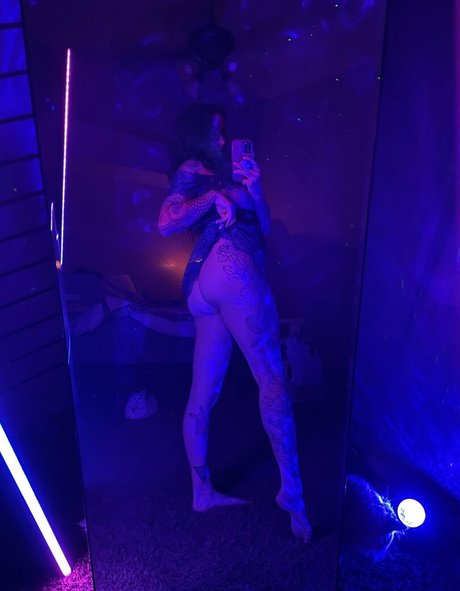 Nacktes geleaktes OnlyFans-Foto von Sentientbees2