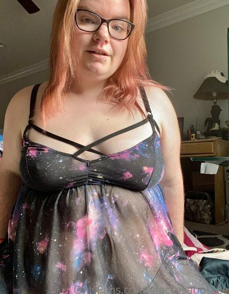 Nacktes geleaktes OnlyFans-Foto von Staceysabotage