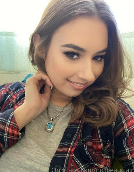 Nacktes geleaktes OnlyFans-Foto von Nicoleauclair