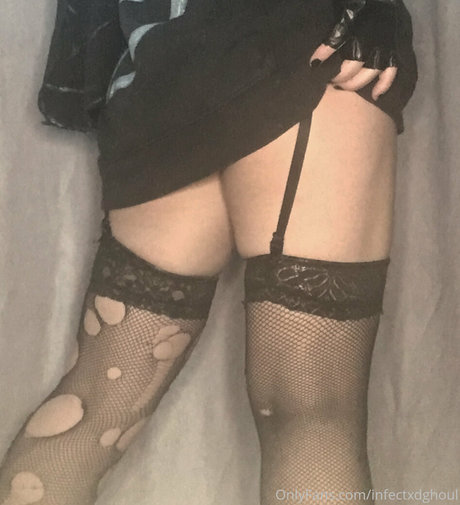 Nacktes geleaktes OnlyFans-Foto von Infectxdghoul