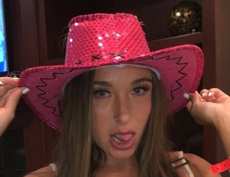 Nacktes geleaktes OnlyFans-Foto von Erika Lampe