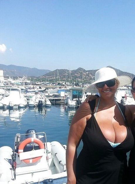 Nacktes geleaktes OnlyFans-Foto von Laura Leonardi