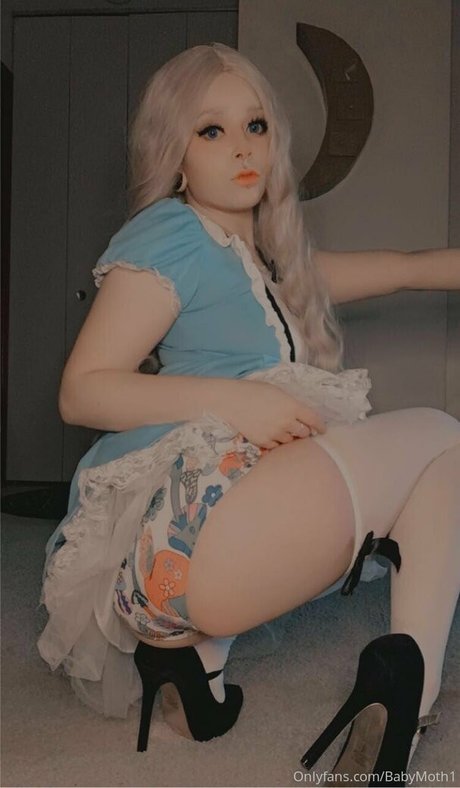 Babymoth1
