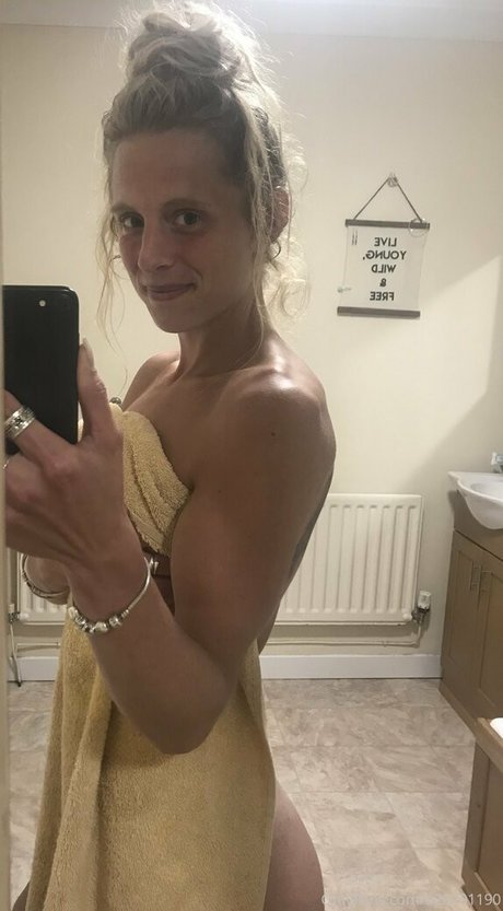 Hornycavegirl
