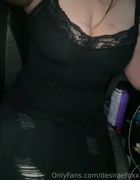 Nacktes geleaktes OnlyFans-Foto von Desiraefoxx