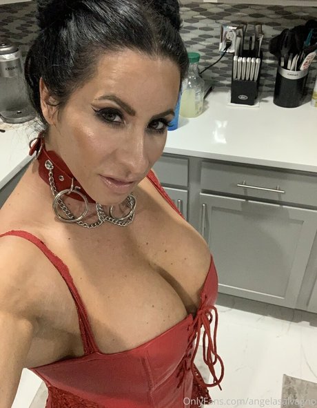 Nacktes geleaktes OnlyFans-Foto von Angelasalvagno