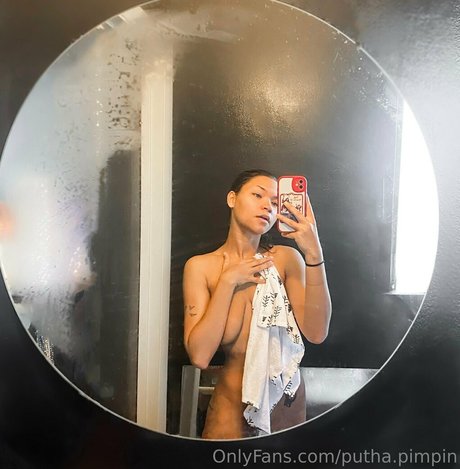 Nacktes geleaktes OnlyFans-Foto von Puthapimpin