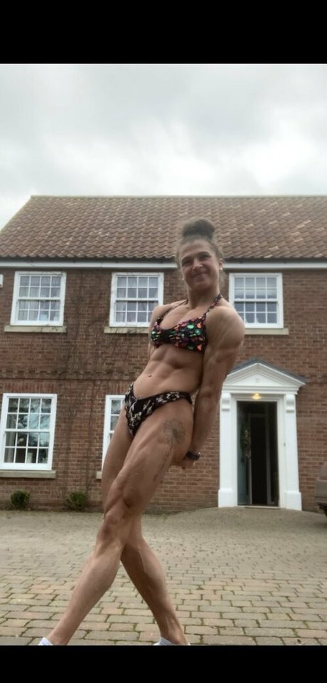 Nacktes geleaktes OnlyFans-Foto von Emilyjbrand98
