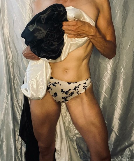 Nacktes geleaktes OnlyFans-Foto von Aska69
