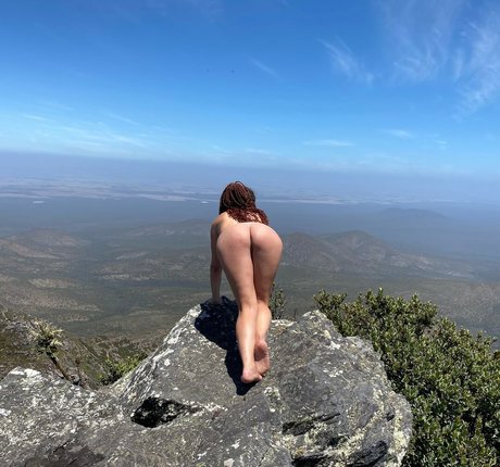 Nacktes geleaktes OnlyFans-Foto von Bella Fiore
