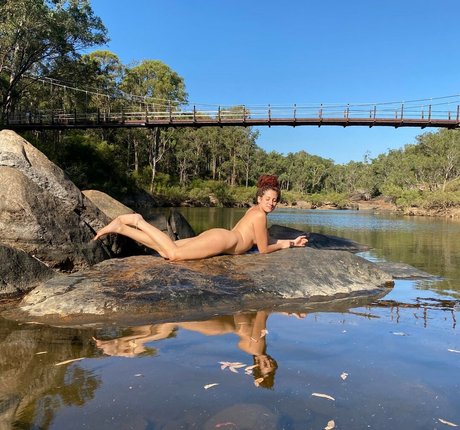 Nacktes geleaktes OnlyFans-Foto von Bella Fiore