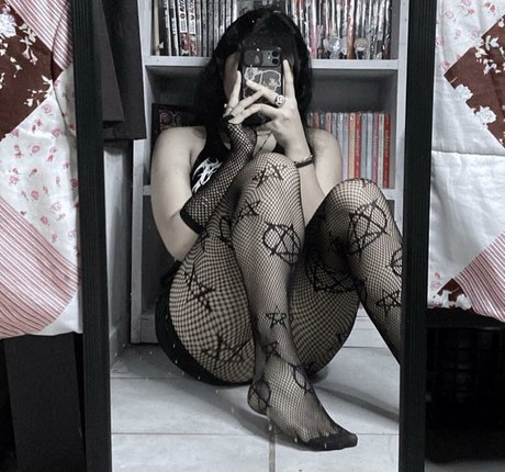 Nacktes geleaktes OnlyFans-Foto von Valeriaiscrying