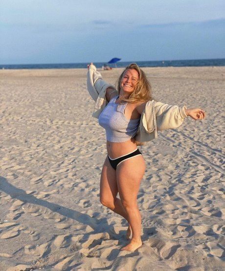 Nacktes geleaktes OnlyFans-Foto von Meagan Gallagher