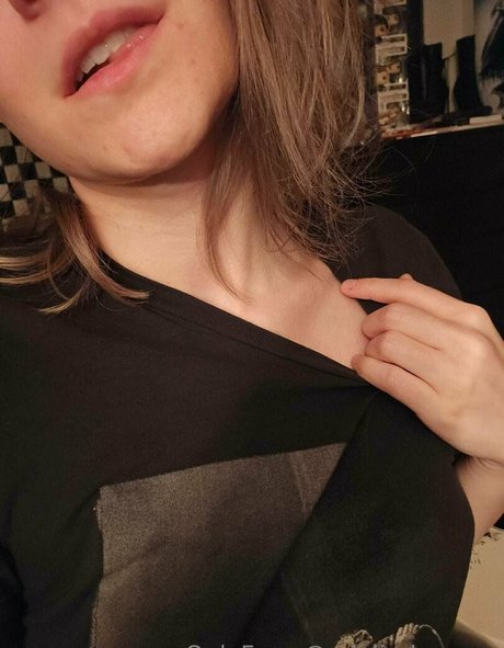 Nacktes geleaktes OnlyFans-Foto von Adalindgrayfree