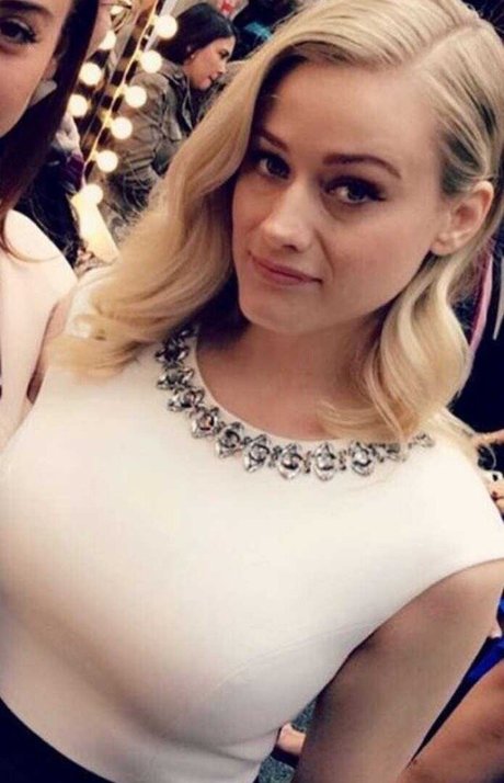 Nacktes geleaktes OnlyFans-Foto von Olivia Taylor Dudley