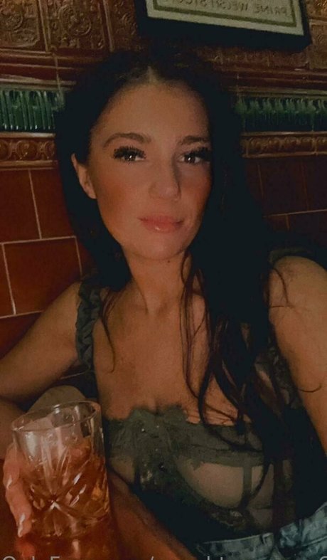 Nacktes geleaktes OnlyFans-Foto von Eroticemmab
