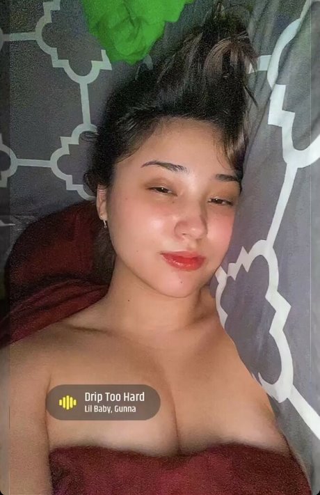Nacktes geleaktes OnlyFans-Foto von Yvonnemoonie