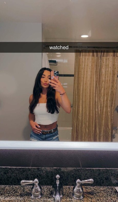 Nacktes geleaktes OnlyFans-Foto von Elena Arenas