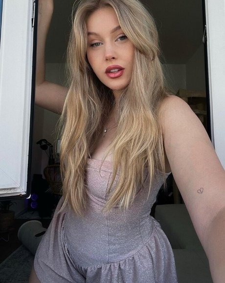 Nacktes geleaktes OnlyFans-Foto von Cirizzzle
