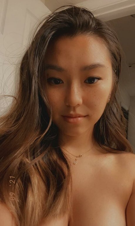 Nacktes geleaktes OnlyFans-Foto von Asiansugababy