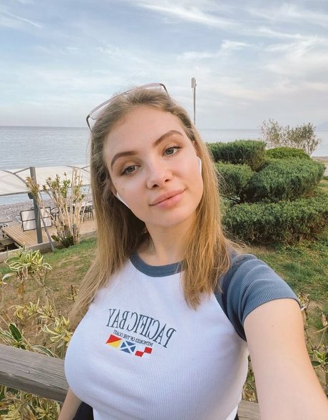 Nacktes geleaktes OnlyFans-Foto von Esvittie