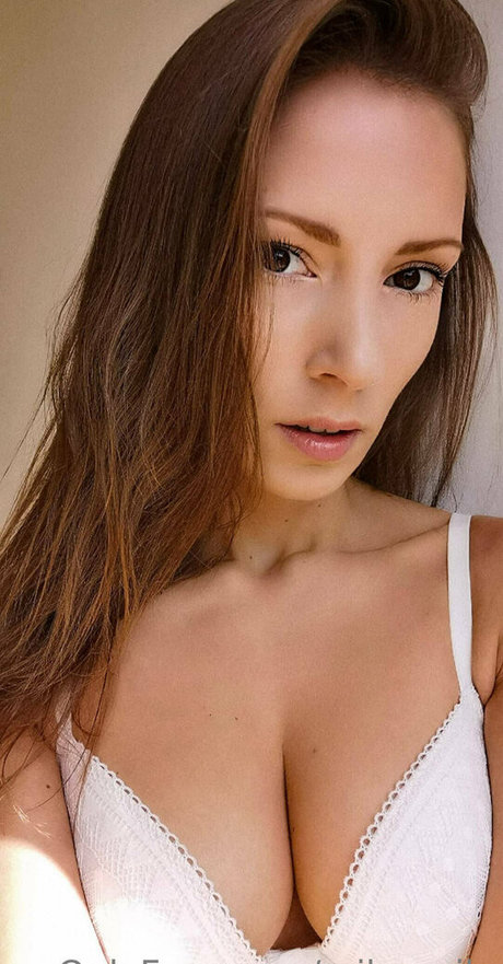 Nacktes geleaktes OnlyFans-Foto von Milunaig