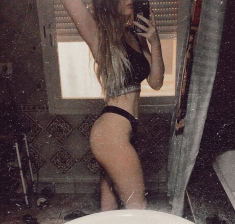 Nacktes geleaktes OnlyFans-Foto von Meru