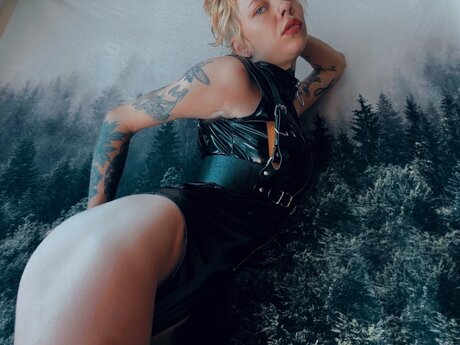 Nacktes geleaktes OnlyFans-Foto von Missseveee