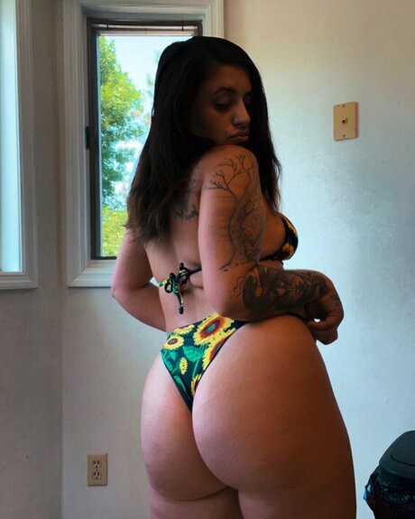 Nacktes geleaktes OnlyFans-Foto von Baddie