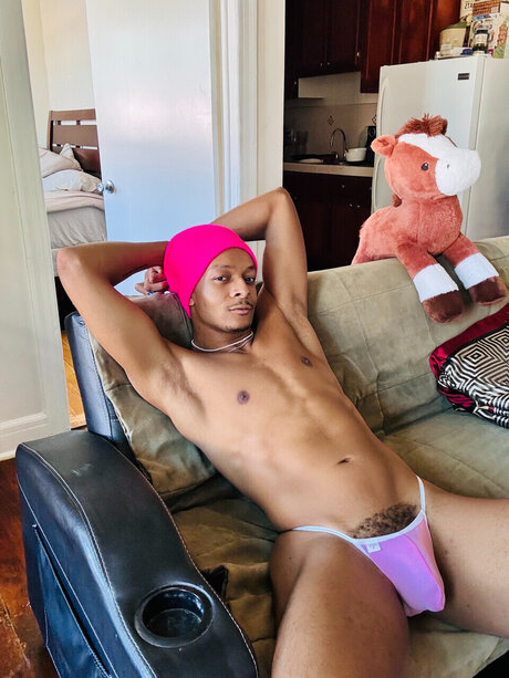 Nacktes geleaktes OnlyFans-Foto von Troy Detiger