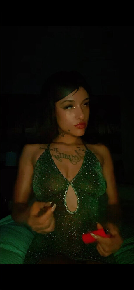 Nacktes geleaktes OnlyFans-Foto von Officialrubyredz