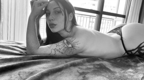 Nacktes geleaktes OnlyFans-Foto von Mari Freckled